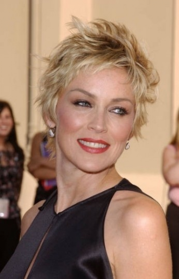 21 Short Haircuts For Women Over 50 - Godfather Style-7467