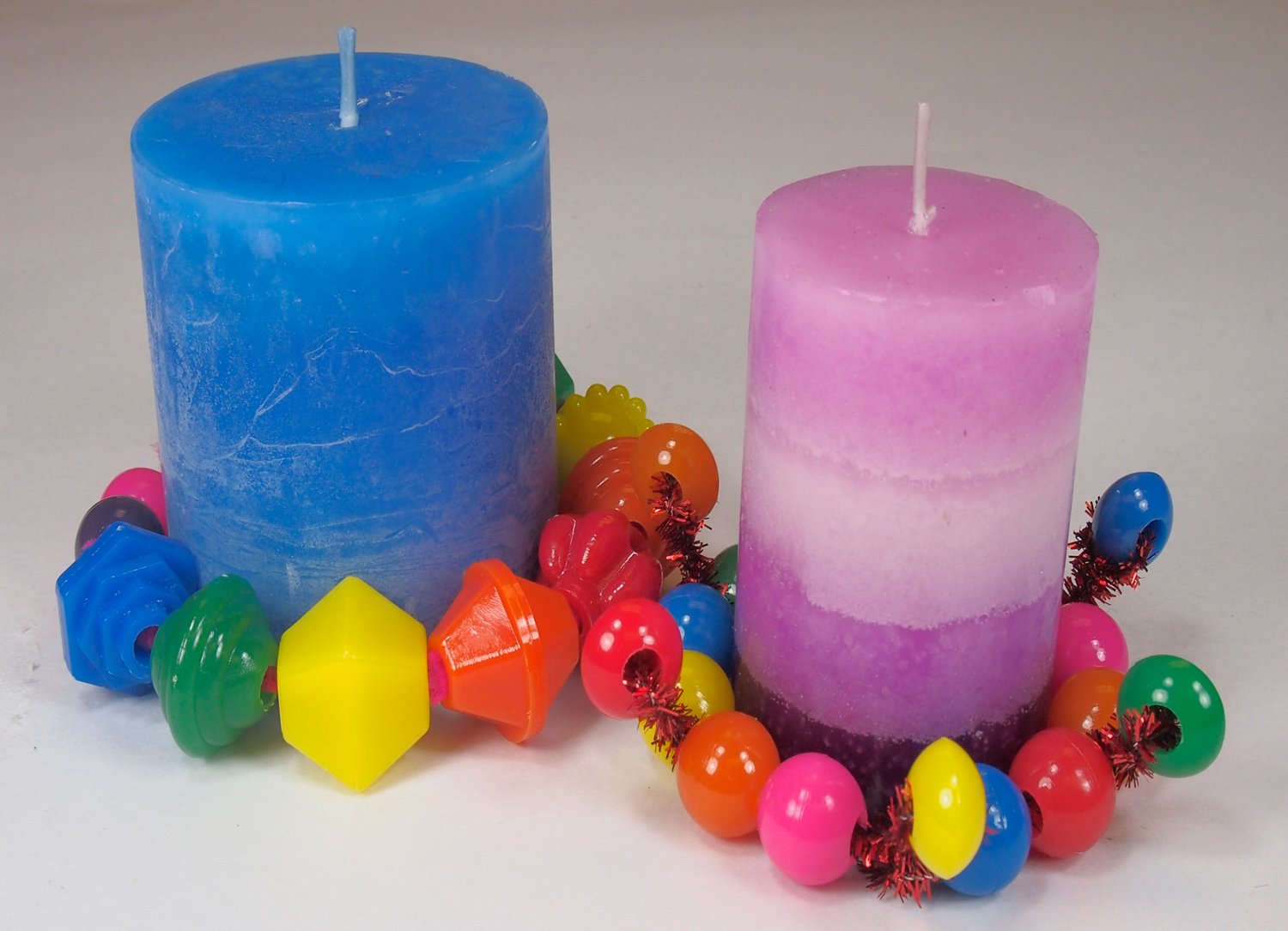EXTRAORDINARY CANDLES TO LIGHTEN YOUR HOUSE FOR THE FESTIVE SEASON