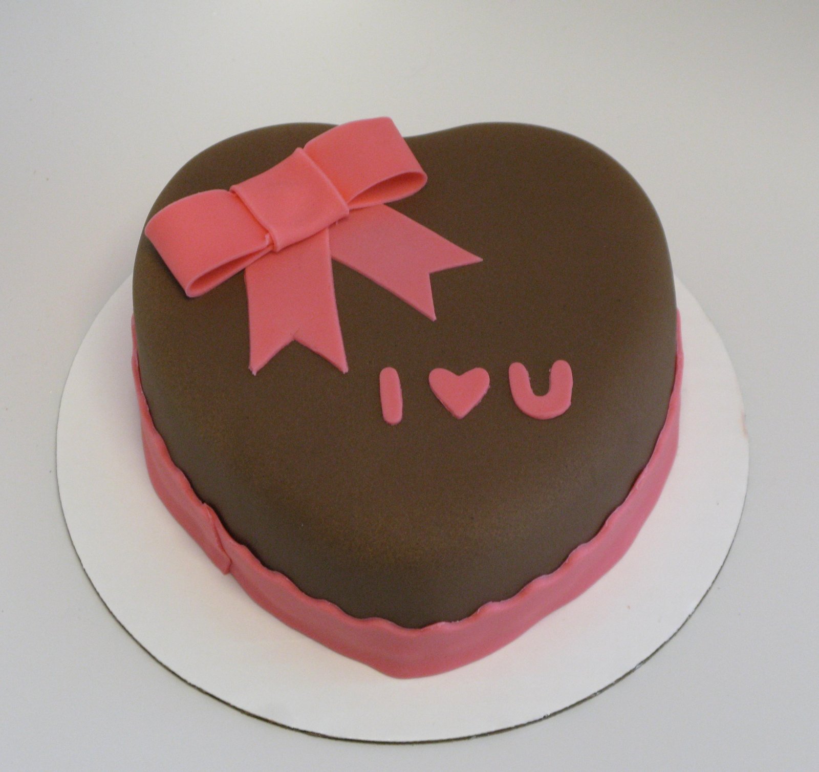 valentine cake for him