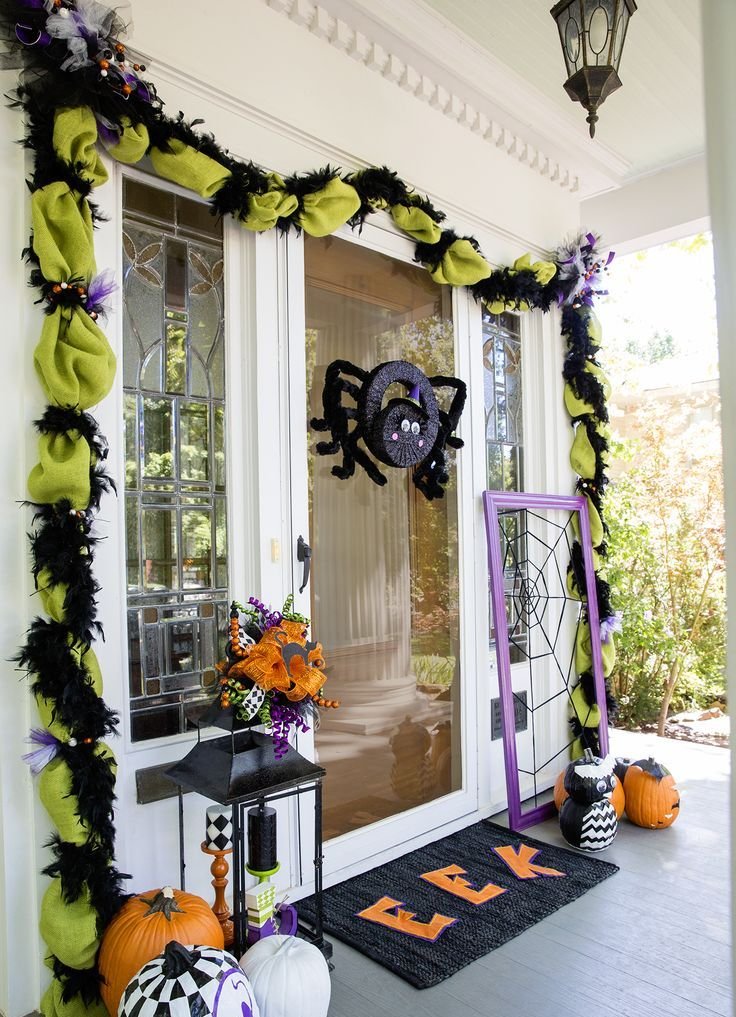 28 SPOOKY FRONT DOOR HALLOWEEN DECORATION INSPIRATIONS..... Godfather